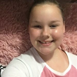 Meet your Posher, Abigail